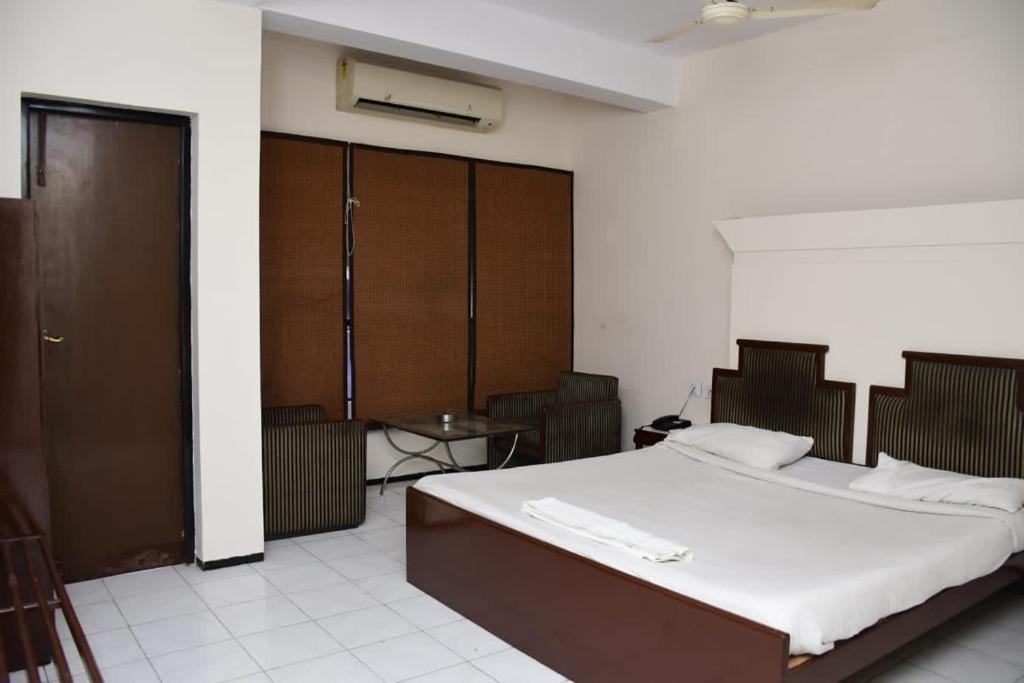 Hotel Gomti Nagpur Exterior photo
